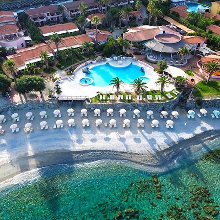Hotel Villaggio Cala Di Volpe Capo Vaticano Esterno foto