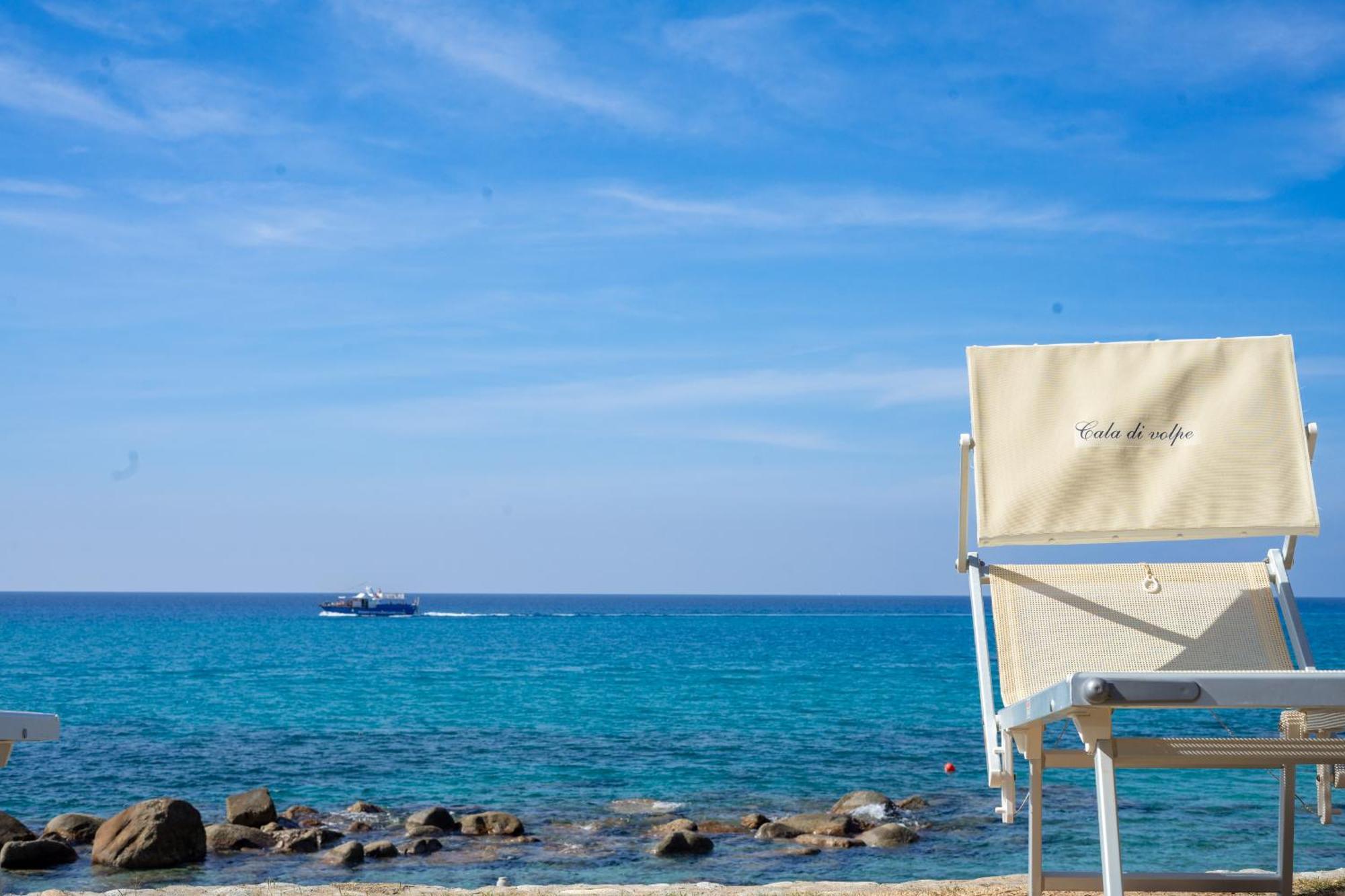 Hotel Villaggio Cala Di Volpe Capo Vaticano Esterno foto