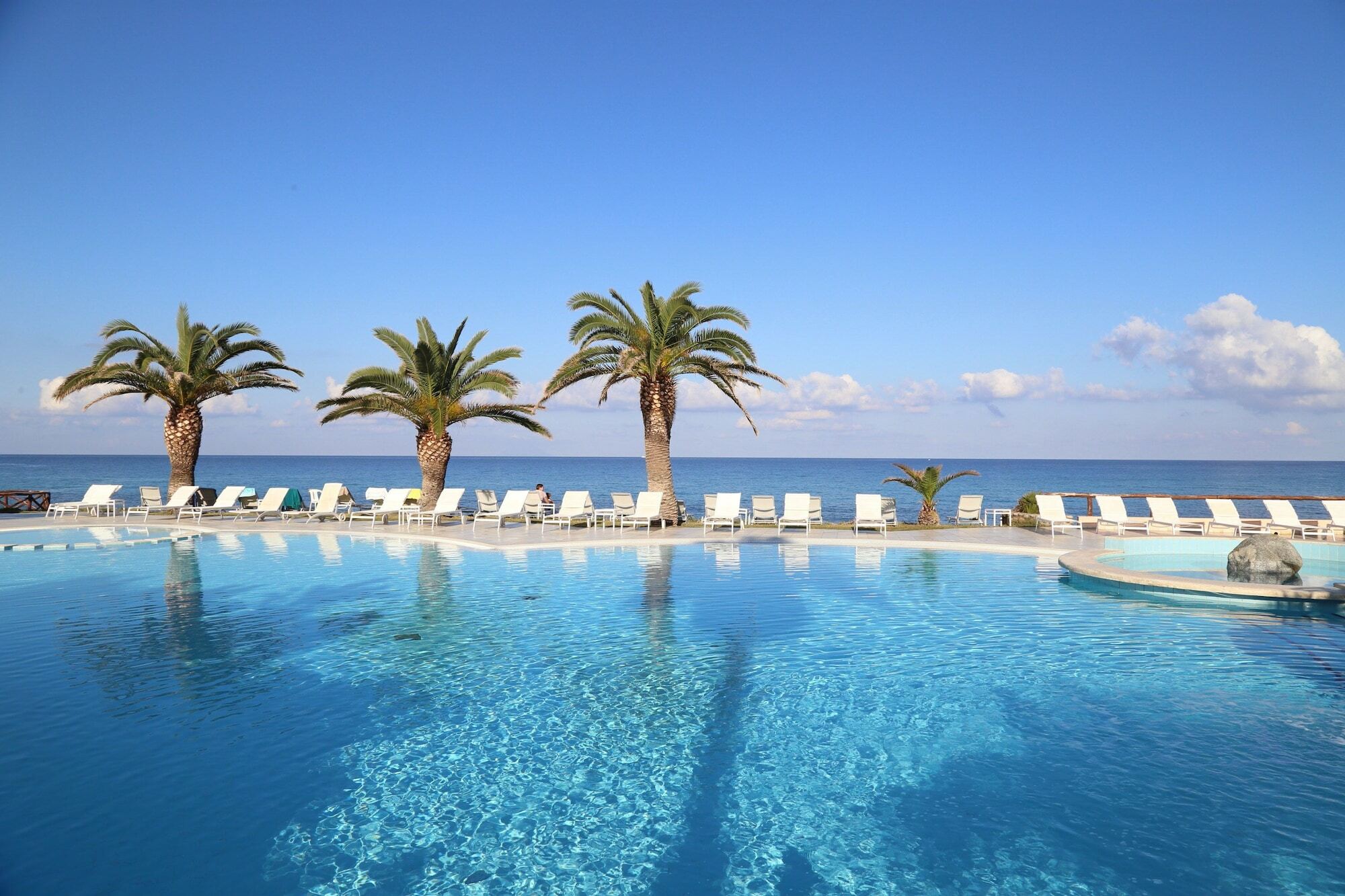 Hotel Villaggio Cala Di Volpe Capo Vaticano Esterno foto