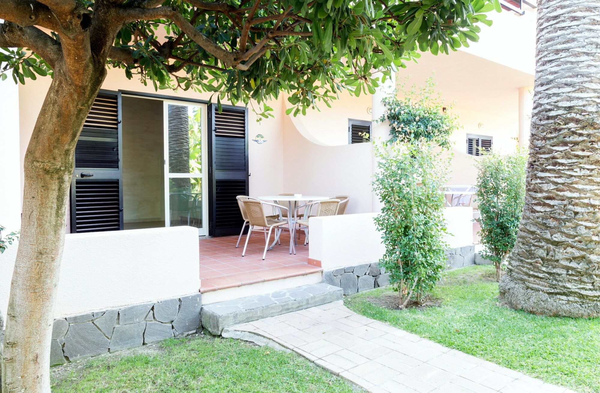 Hotel Villaggio Cala Di Volpe Capo Vaticano Esterno foto